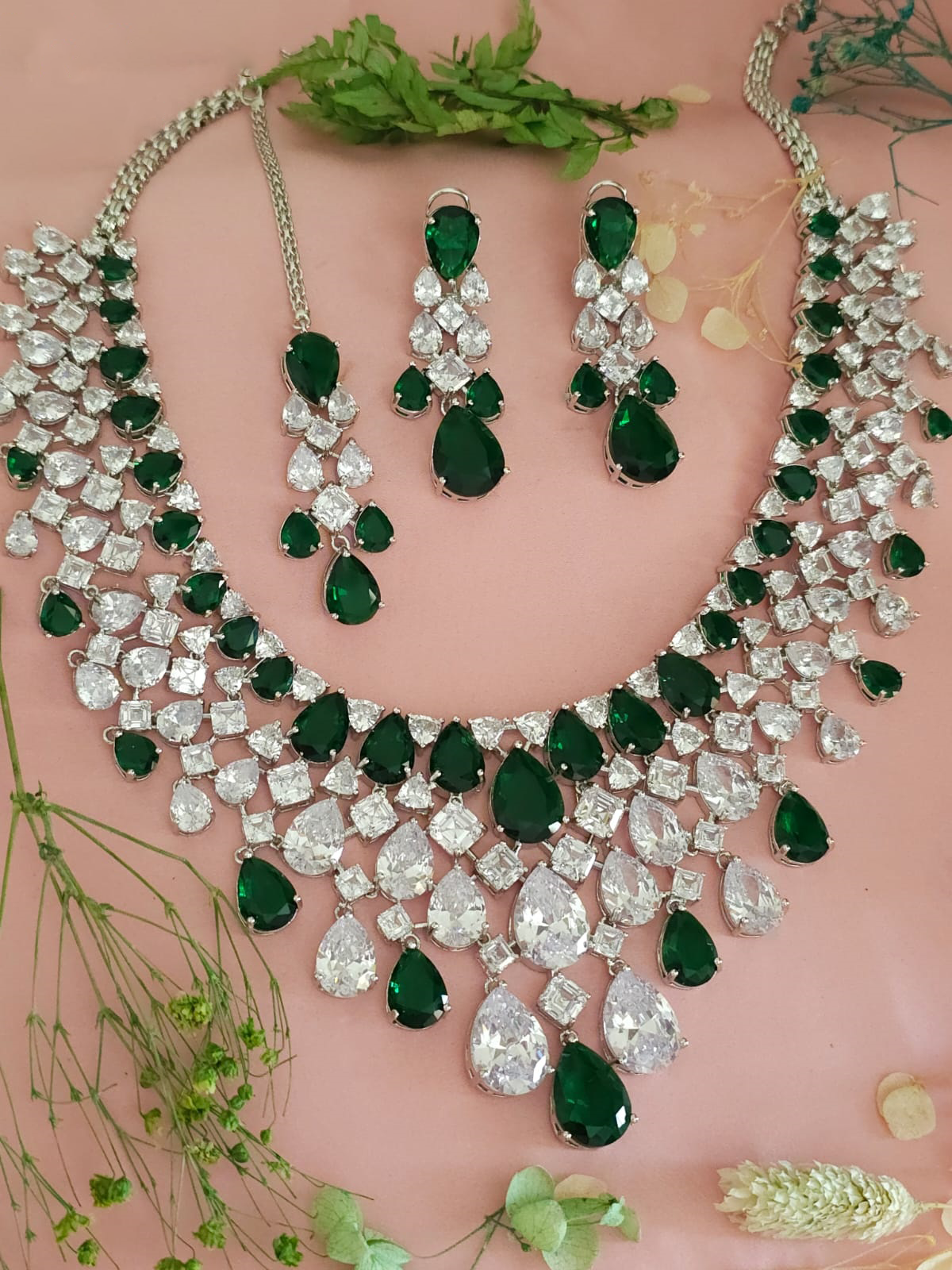 Nita Ambani Inspired Polki Necklace Earrings Maangtika Set
