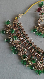 Green Golden tone Kundan Pearl Choker Necklace Earring Set with Maangtikka